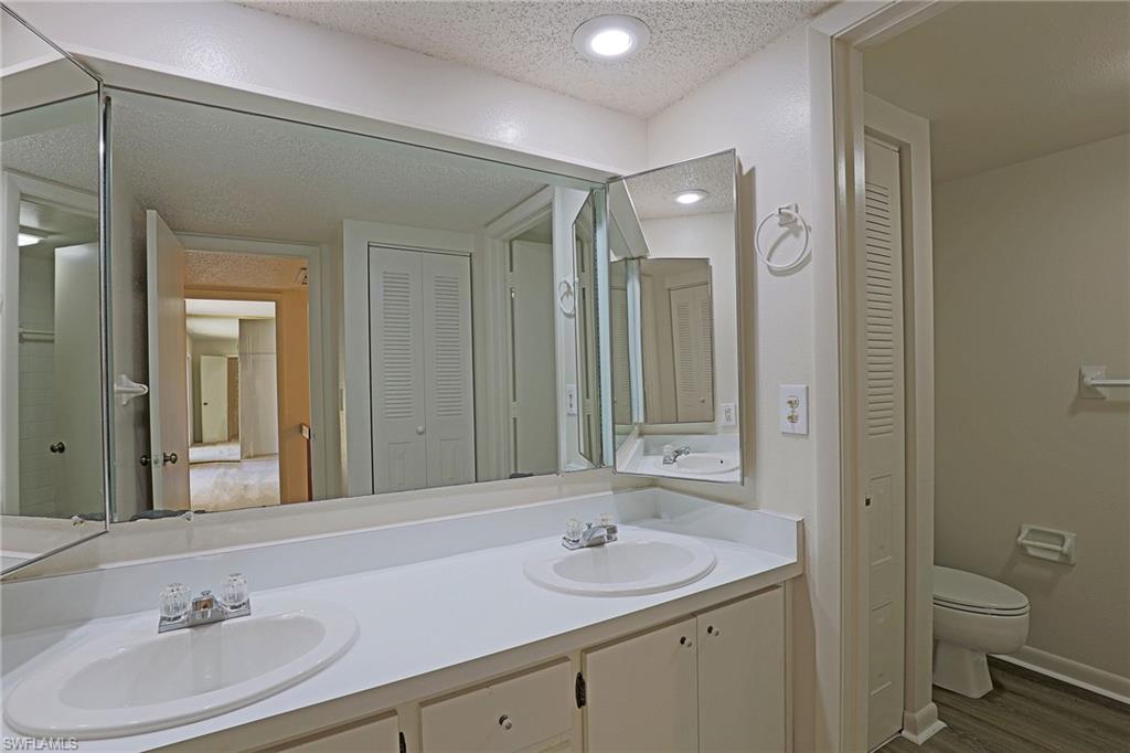 1556 Park Meadows DR 1 photo 12