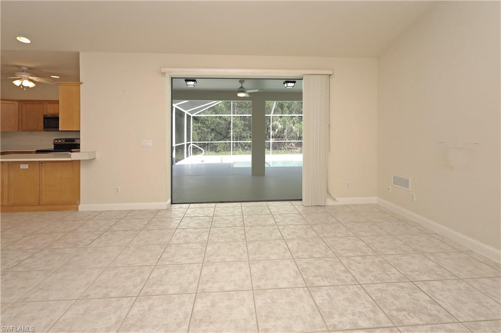 32 Heritage WAY photo 6