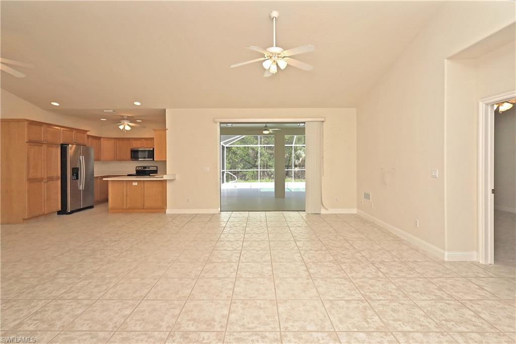 32 Heritage WAY photo 7