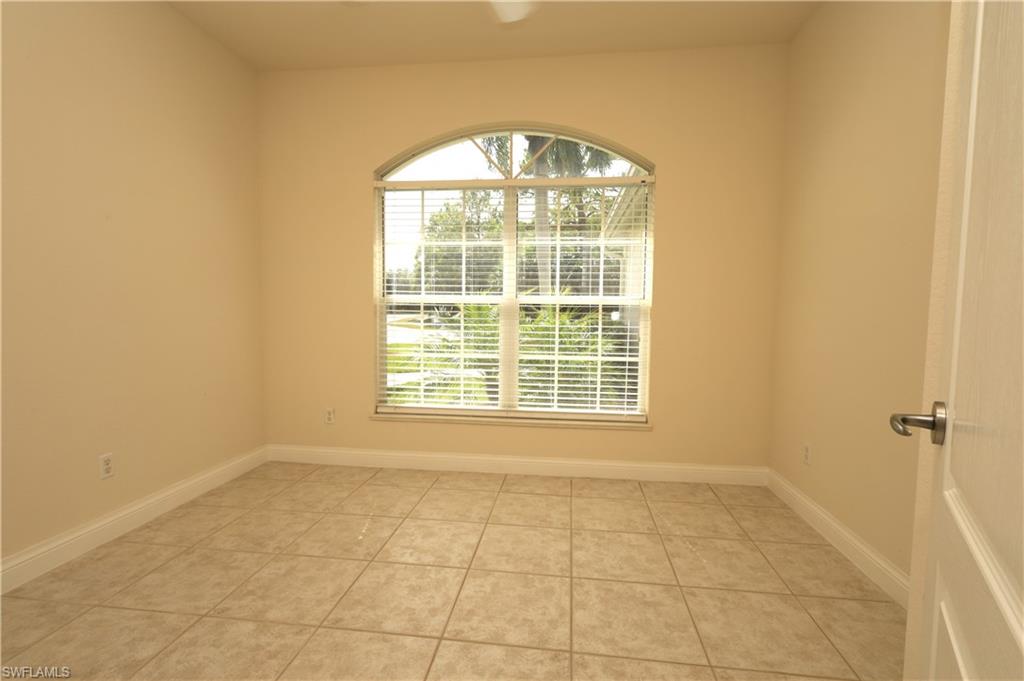 32 Heritage WAY photo 24