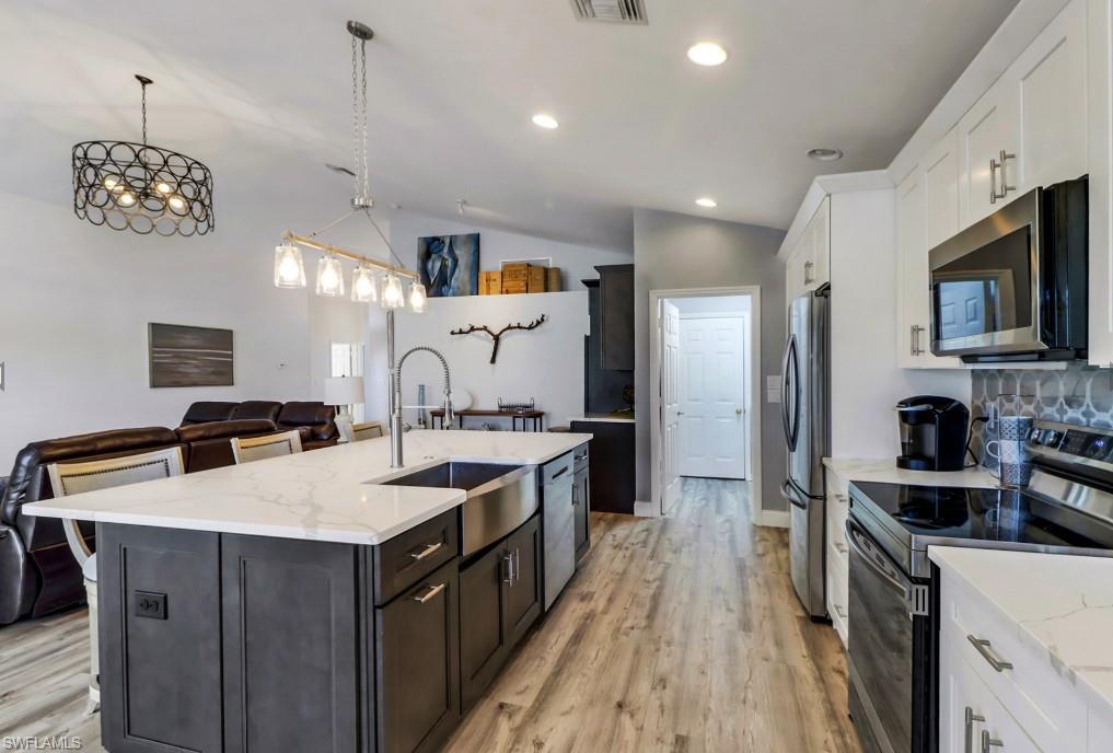 1059 Jardin DR photo 9