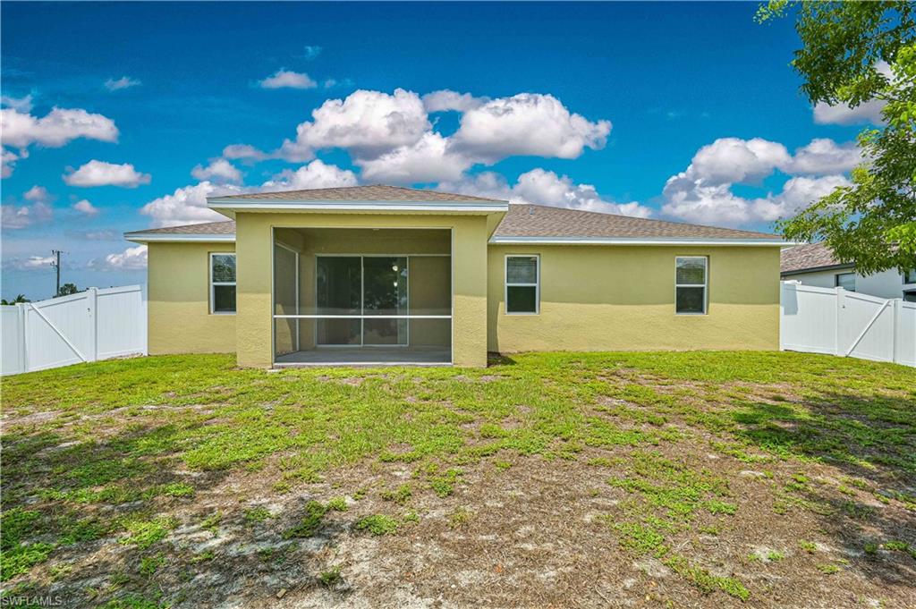 4214 NW 32nd LN photo 9