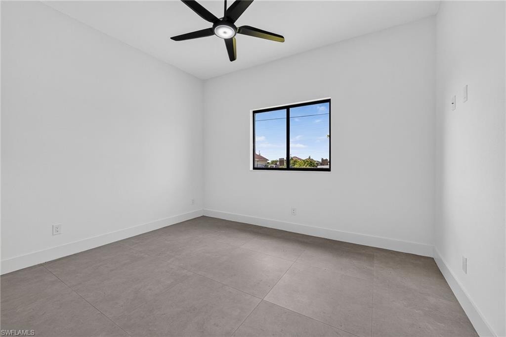 1728 Kismet PKWY W photo 20