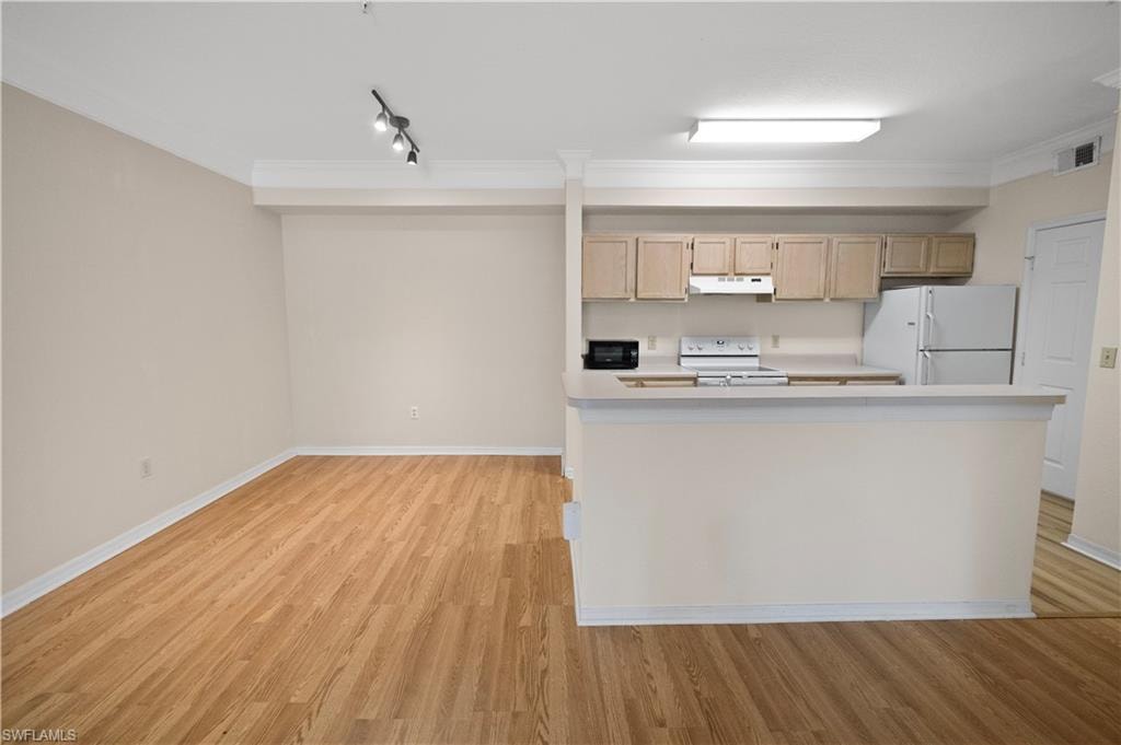 11510 Villa Grand 403 photo 6