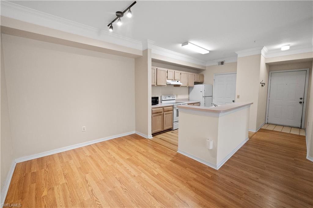 11510 Villa Grand 403 photo 7
