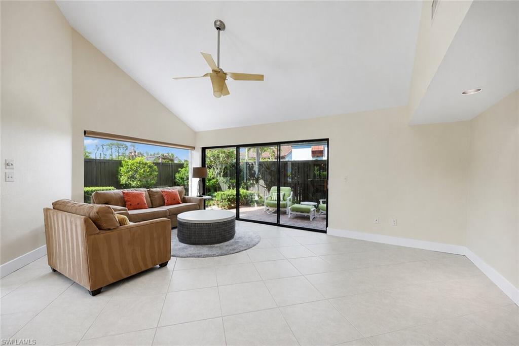 529 Bay Villas LN photo 6