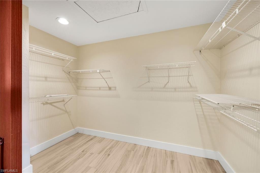 529 Bay Villas LN photo 12
