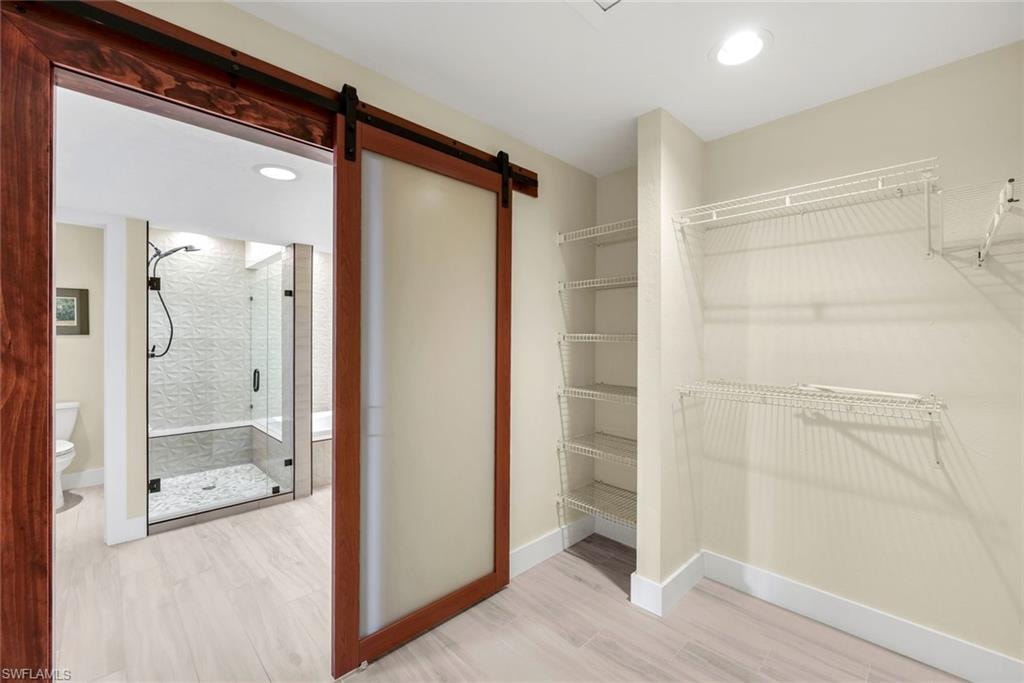 529 Bay Villas LN photo 11