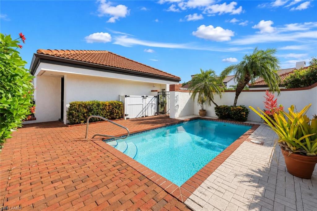 529 Bay Villas LN photo 19