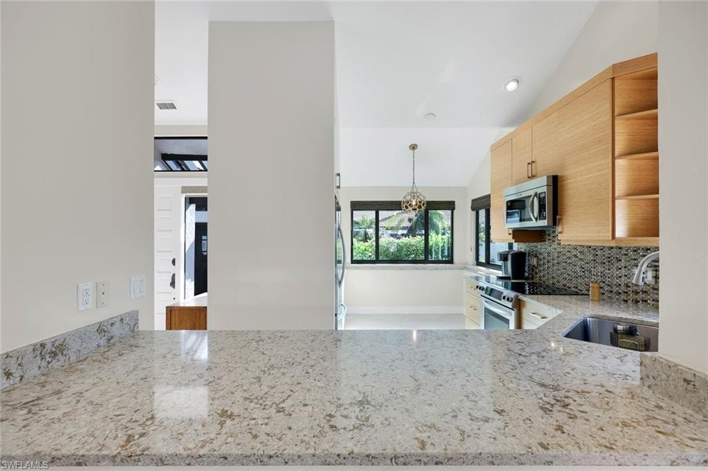 529 Bay Villas LN photo 8