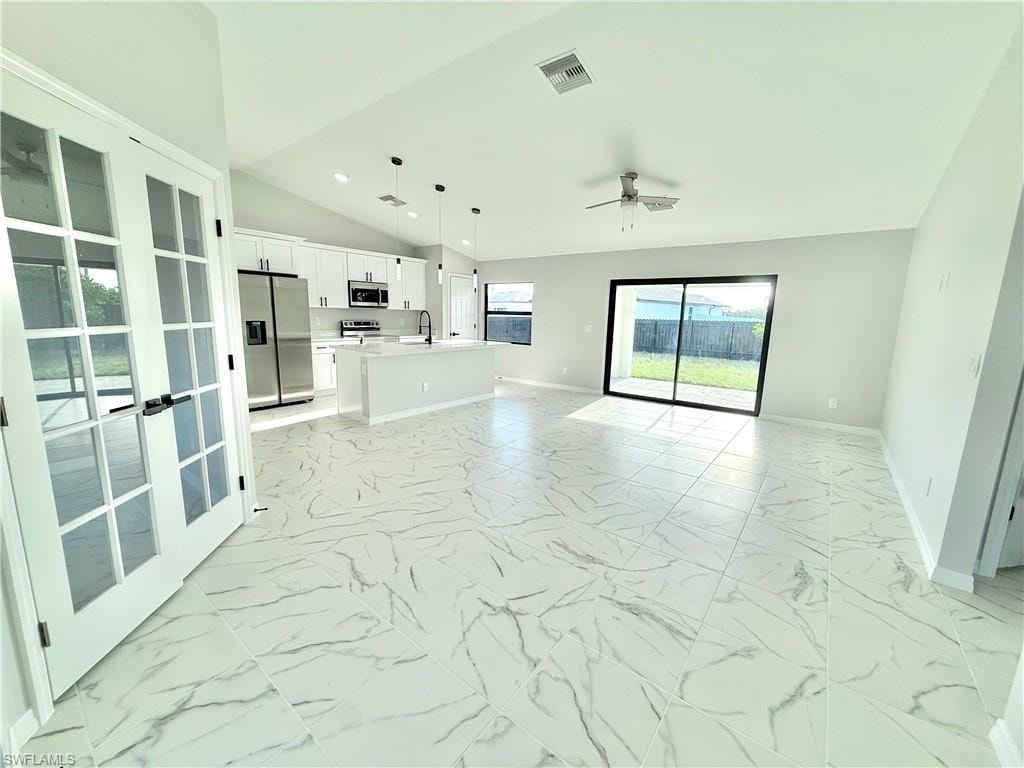 3006 NW Douglas CIR