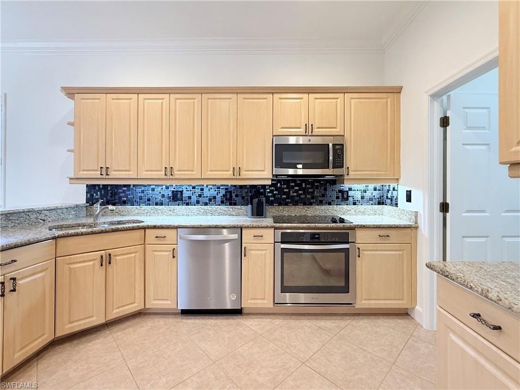 Spacious kitchen