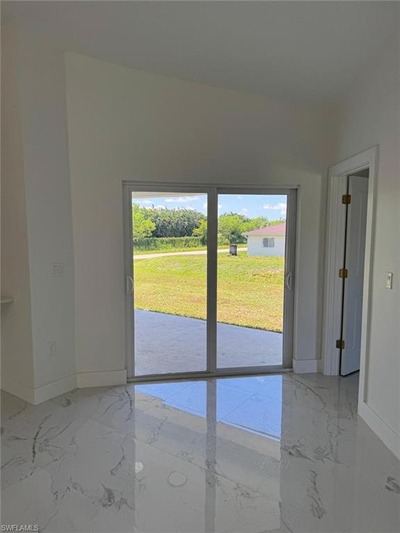 4677 Golfview BLVD photo 17