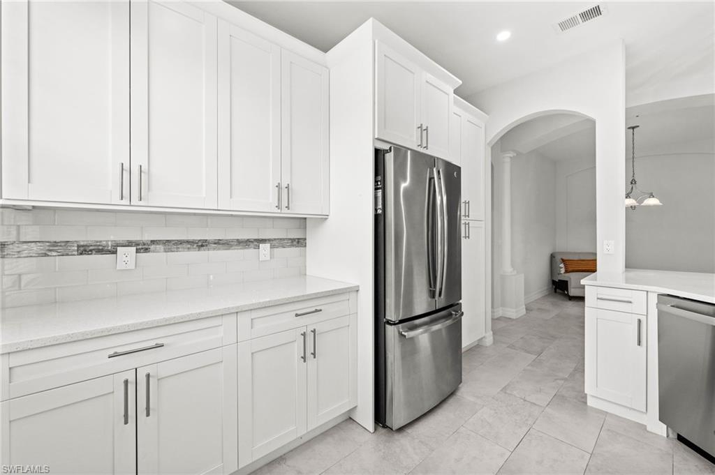 14105 Winchester CT 504 photo 9