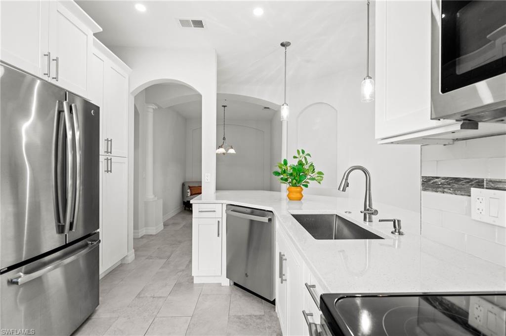 14105 Winchester CT 504 photo 8
