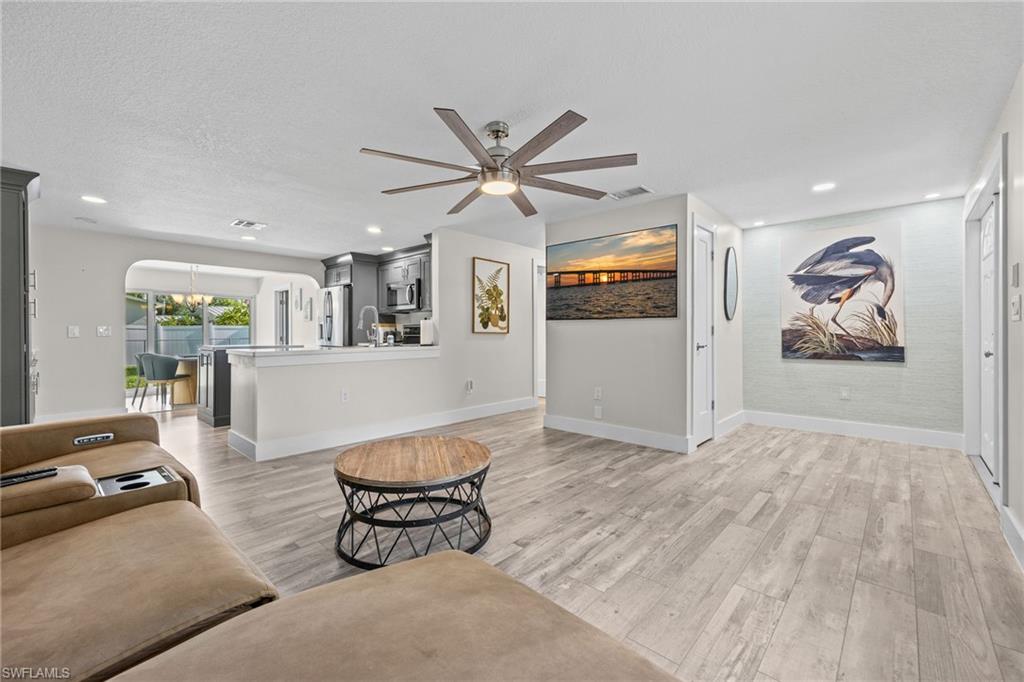 1223 Biltmore DR photo 12