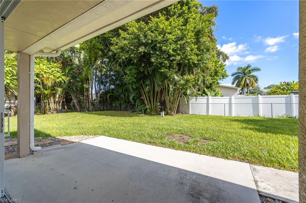 1223 Biltmore DR photo 32