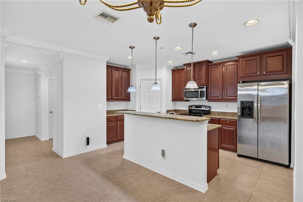 23421 Alamanda DR 101 photo 12