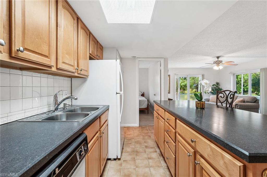 248 Palm DR 5 photo 10