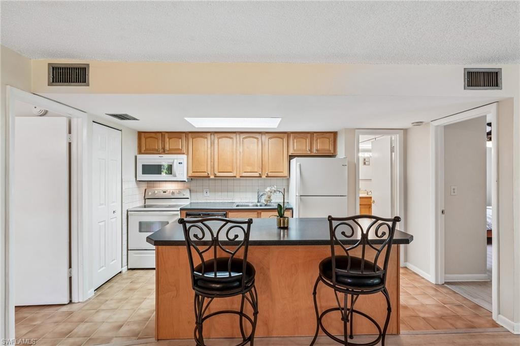 248 Palm DR 5 photo 8