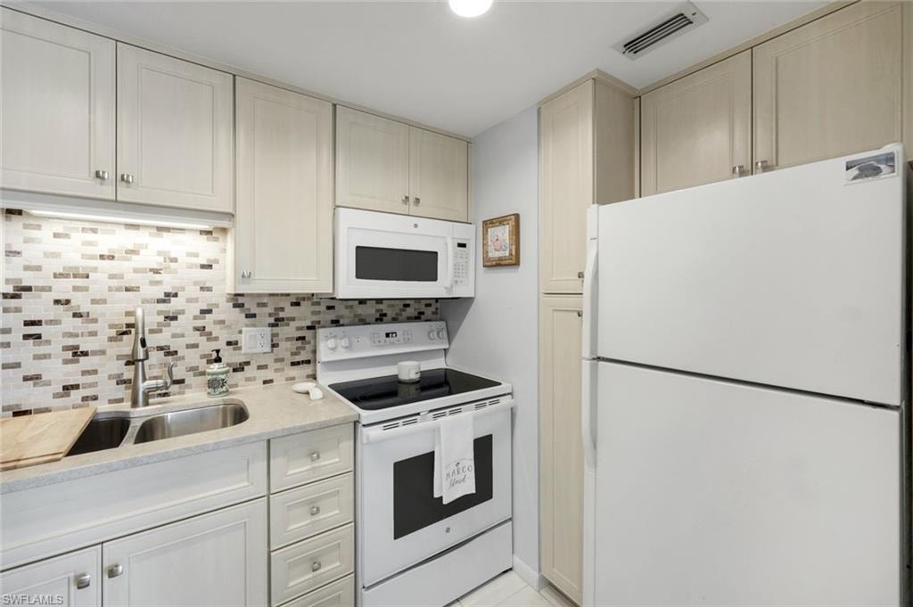 58 Collier BLVD 706 photo 13