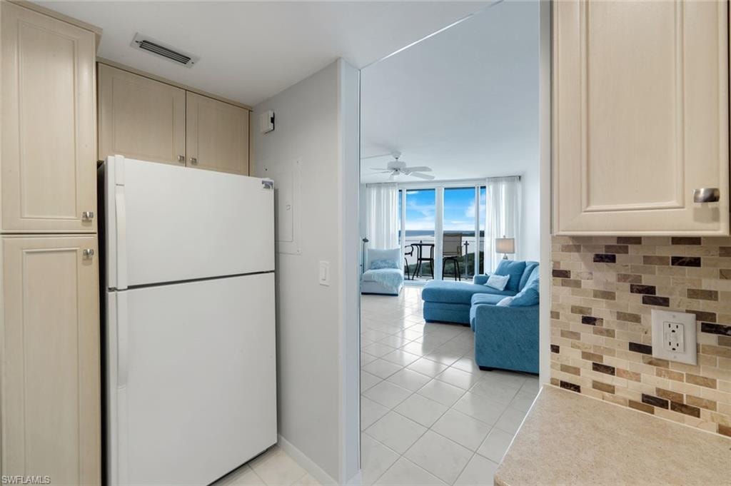 58 Collier BLVD 706 photo 15
