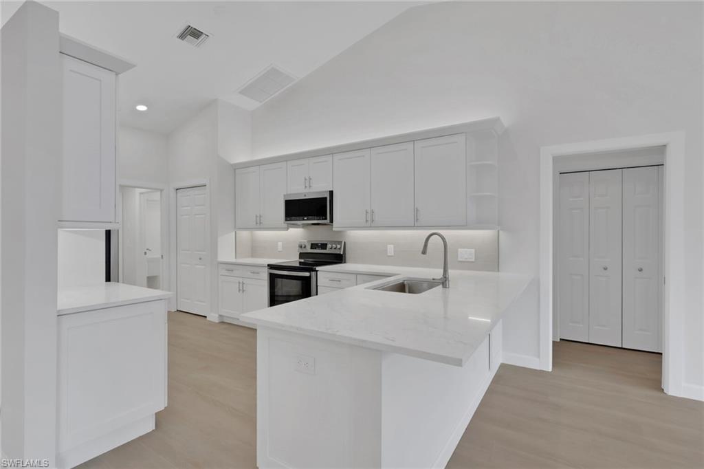 5137 Mabry DR