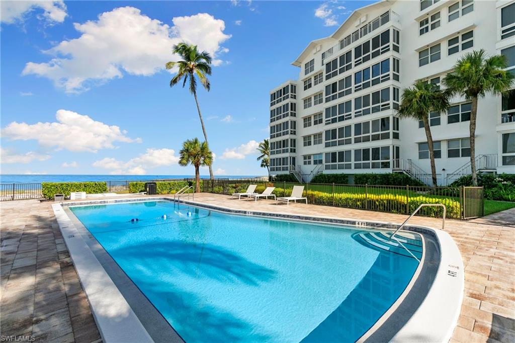 2121 Gulf Shore BLVD N 203 photo 27