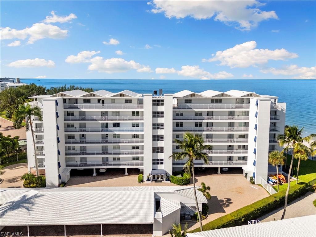 2121 Gulf Shore BLVD N 203