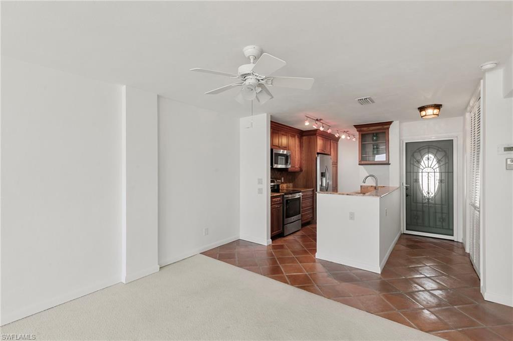 2121 Gulf Shore BLVD N 203 photo 16