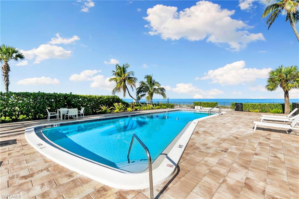 2121 Gulf Shore BLVD N 203 photo 26