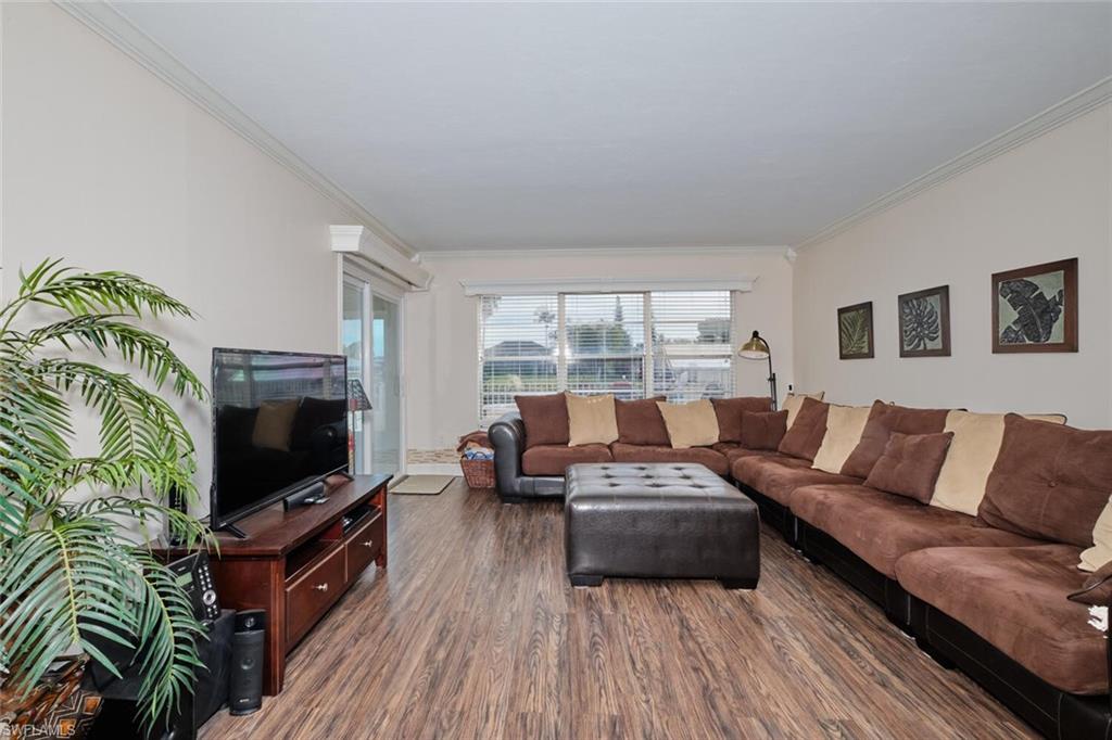 showing past furniture, unit will have similar type for rental