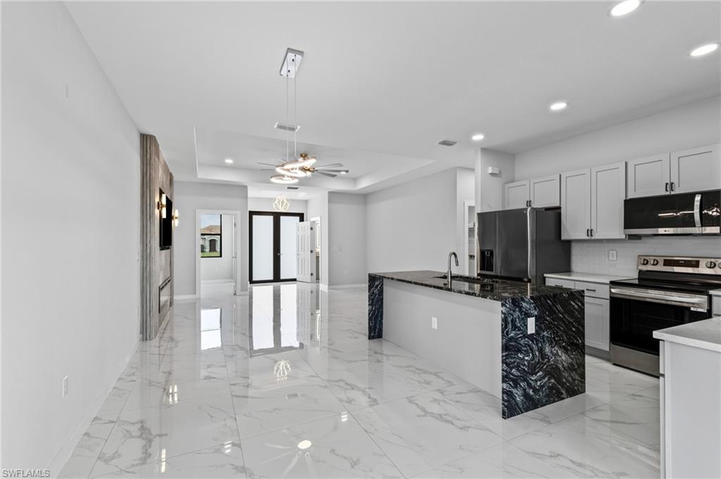 3921 NW 40th LN photo 6
