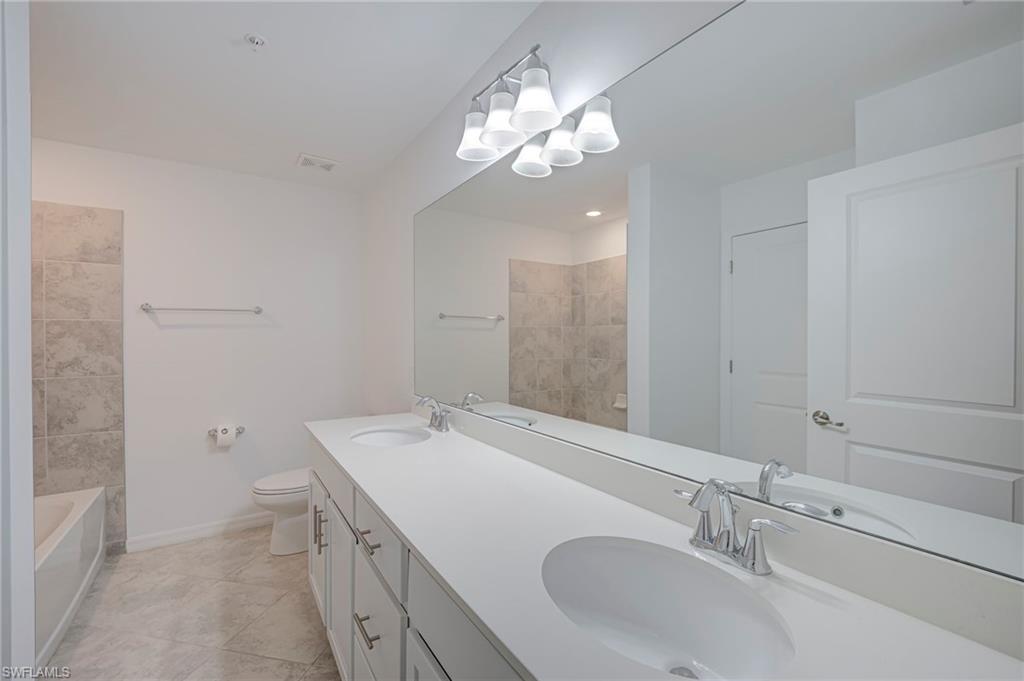6046 National BLVD 411 photo 23