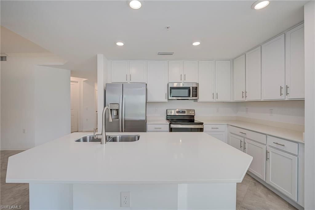 6046 National BLVD 411 photo 8