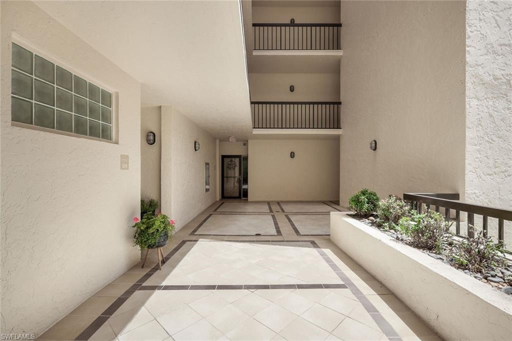 Tiled Area in front of Unit