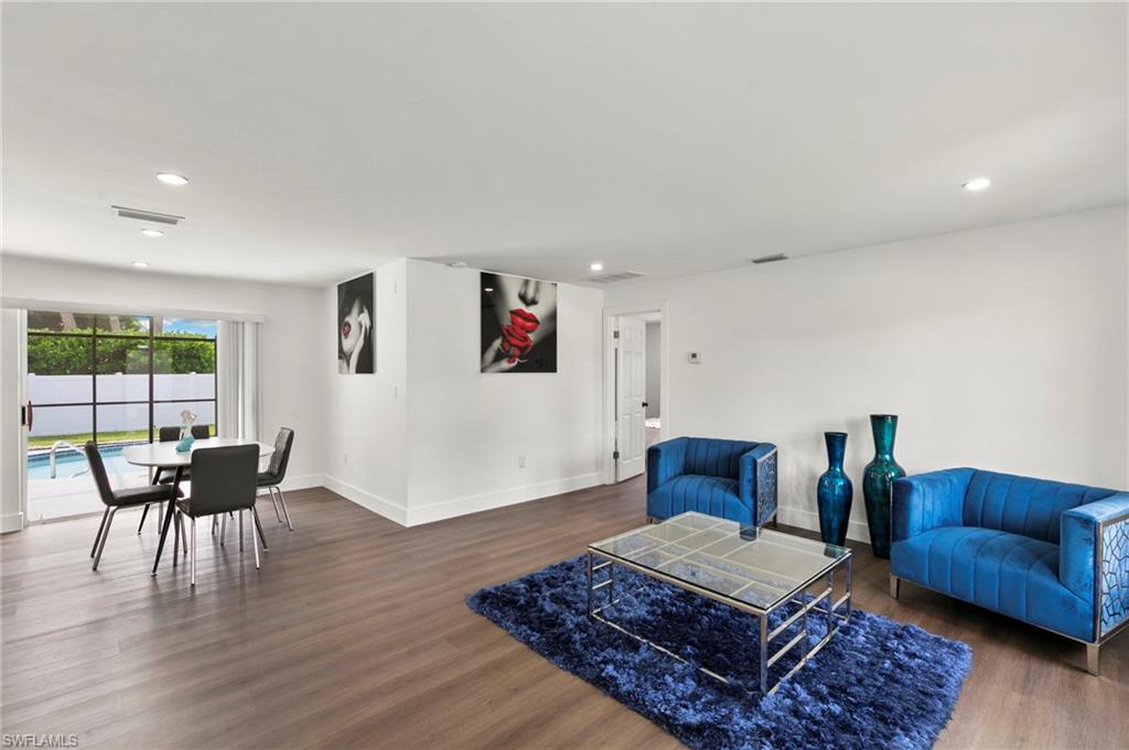 351 Columbus WAY
