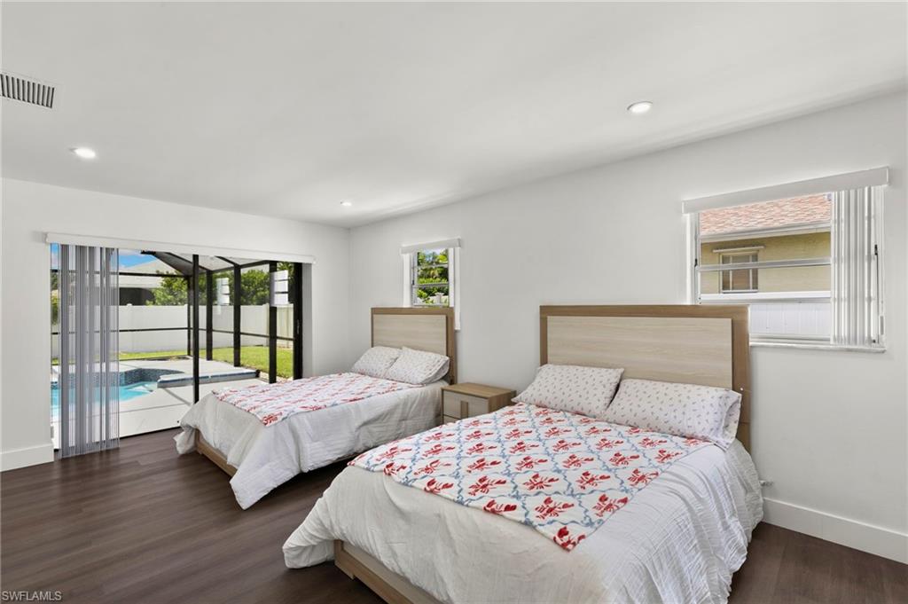 351 Columbus WAY photo 9