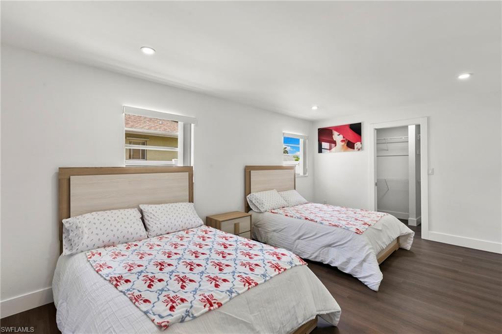 351 Columbus WAY photo 10