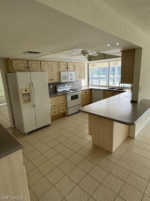 961 Scott DR photo 23