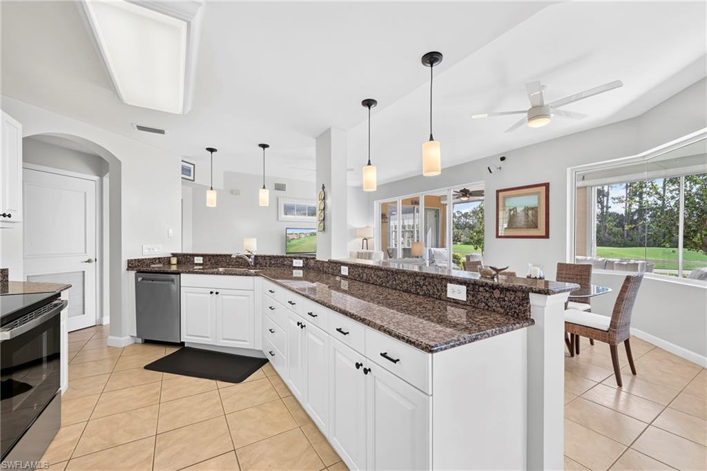 20231 Burnside PL 403 photo 6