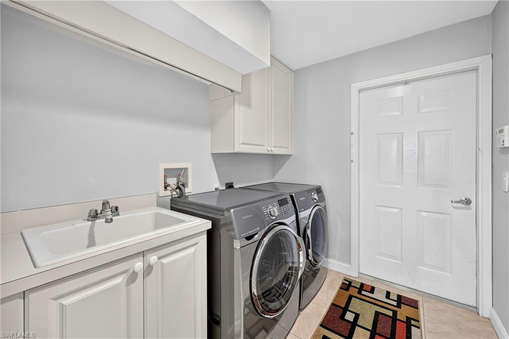 20231 Burnside PL 403 photo 24
