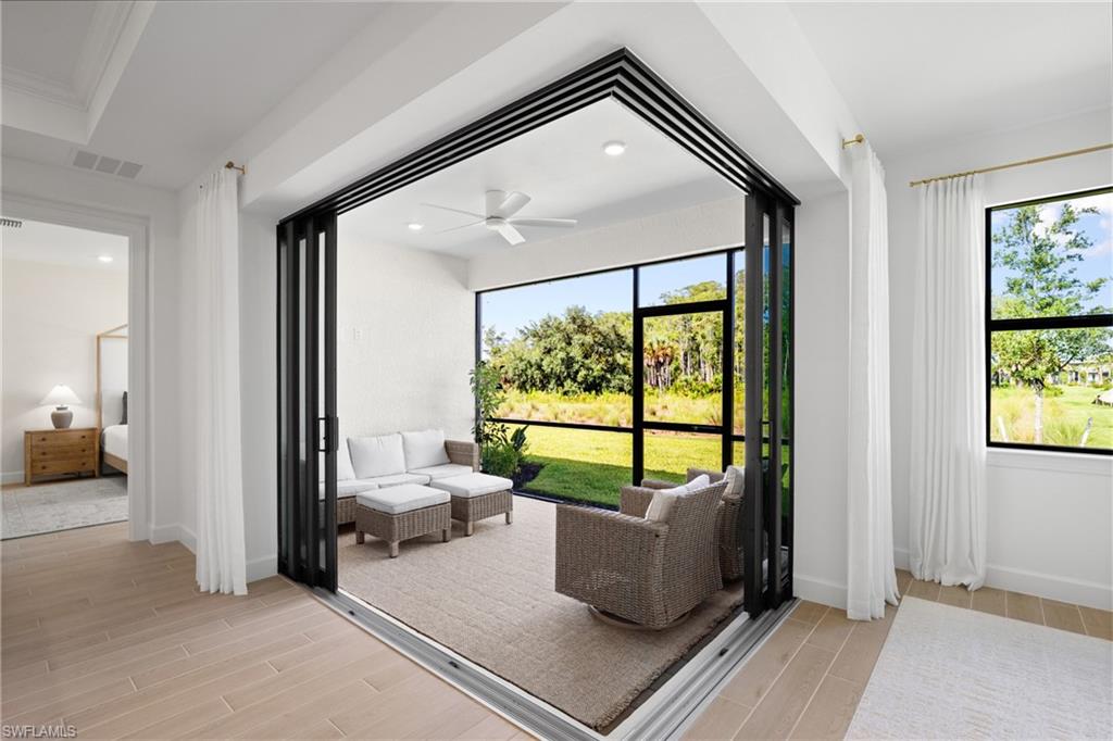 Zero-corner sliding glass doors to the covered lanai