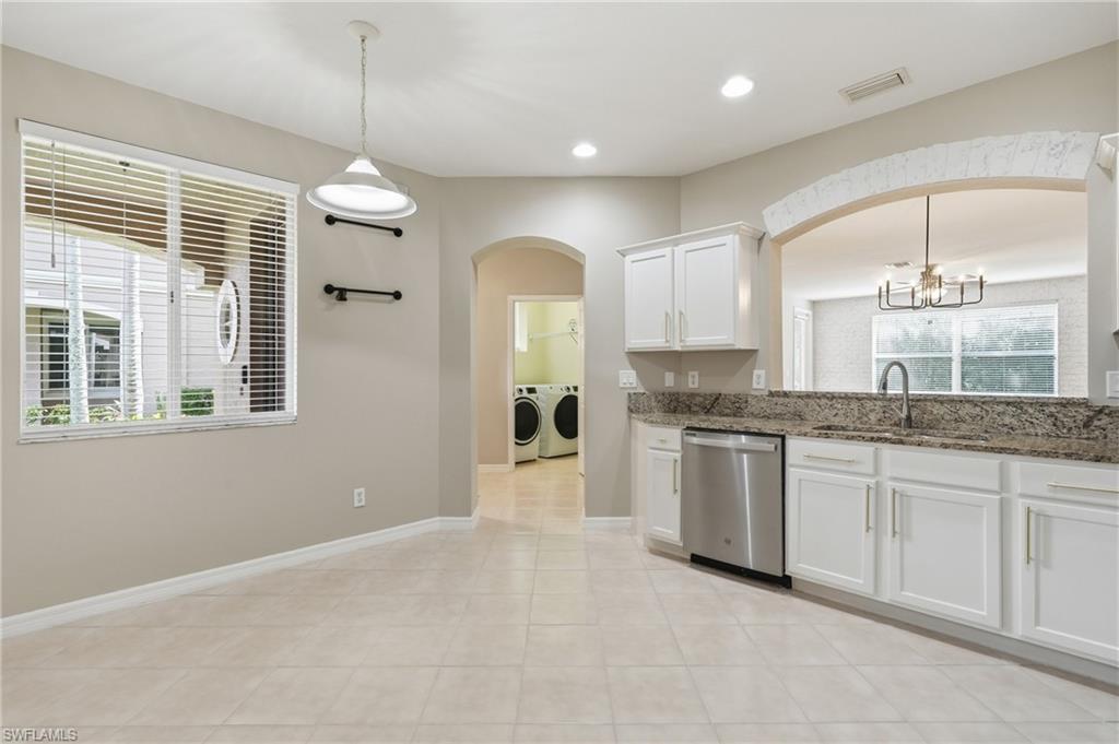9829 Roundstone CIR photo 16
