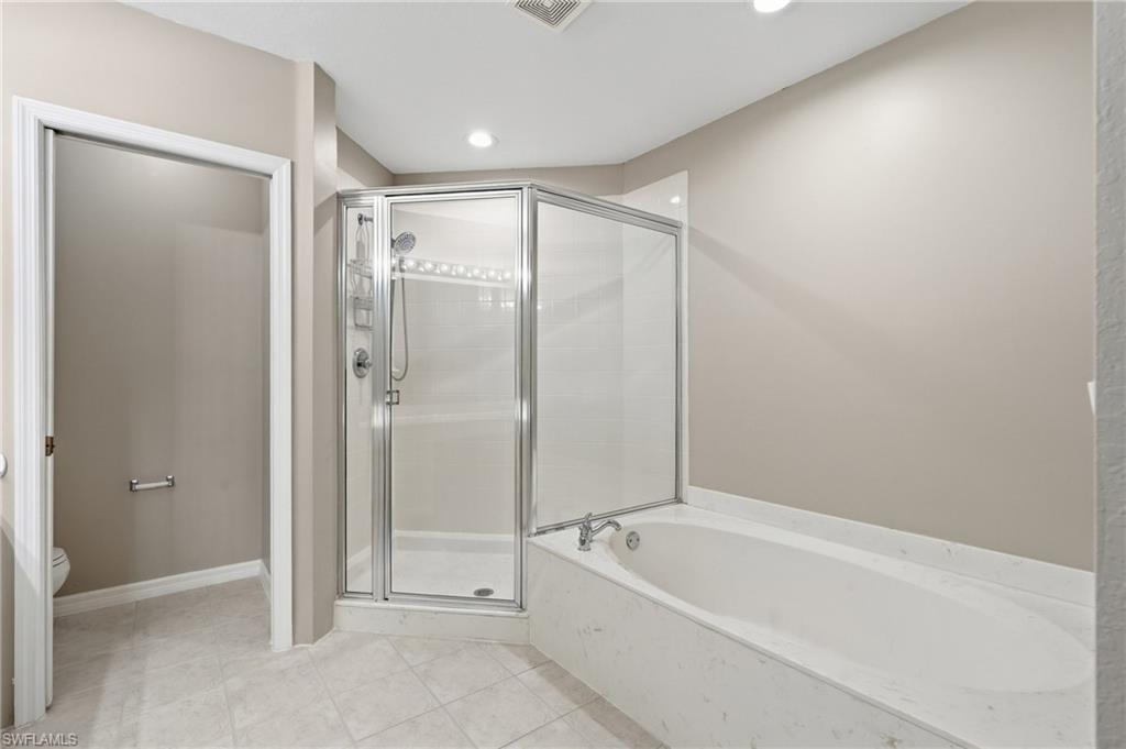 9829 Roundstone CIR photo 25