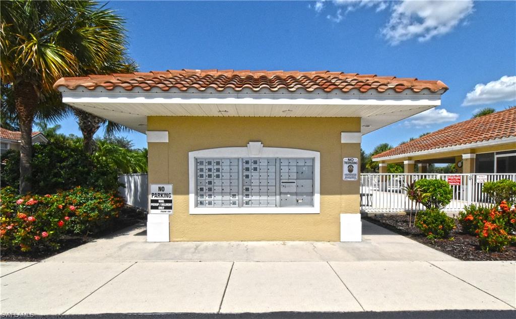 9060 Triangle Palm LN 1206 photo 10
