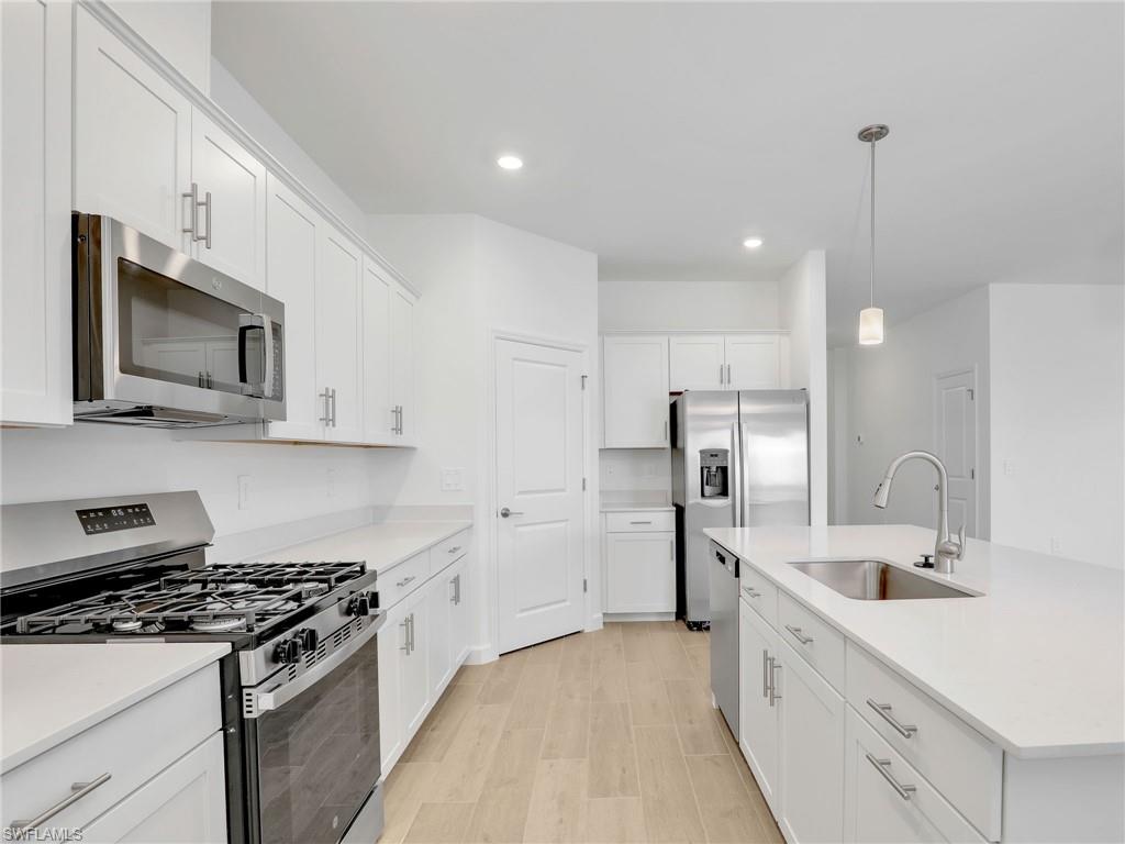 20416 Verawood LOOP photo 17