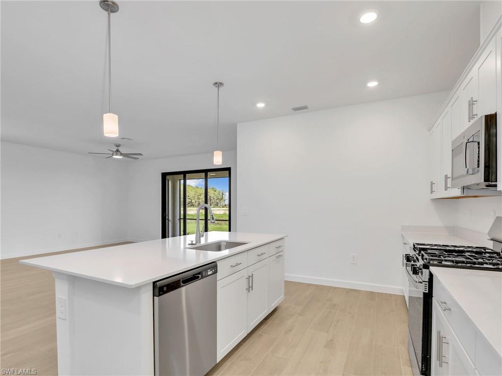 20416 Verawood LOOP photo 18
