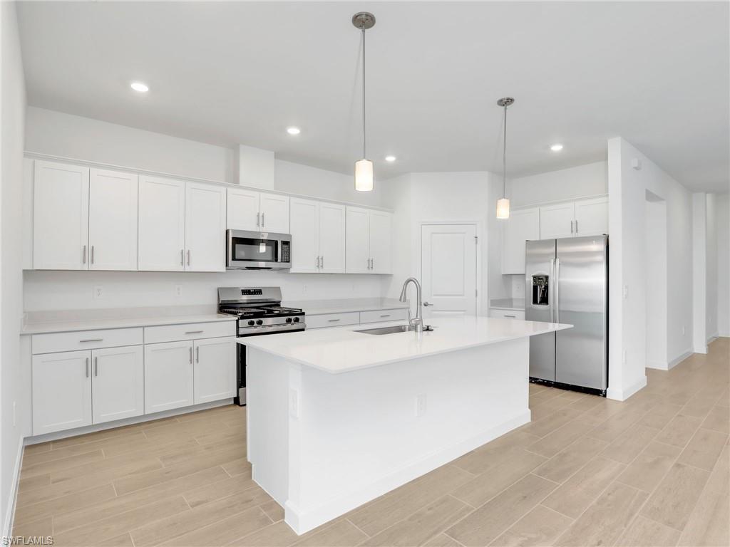 20416 Verawood LOOP photo 15