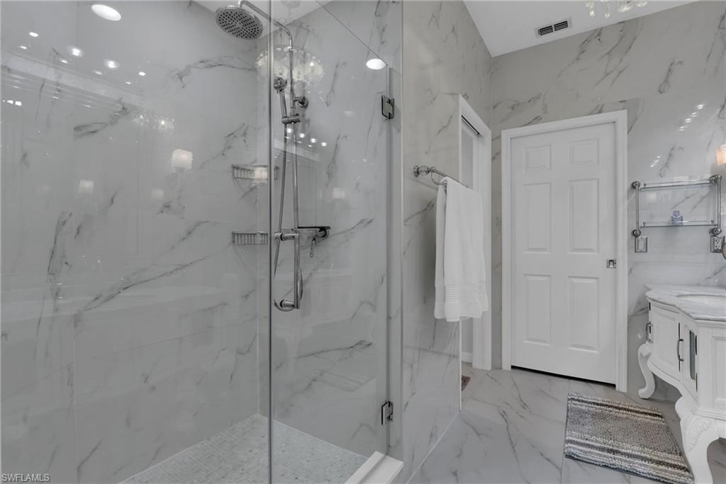 4650 Hawks Nest WAY M202 photo 16